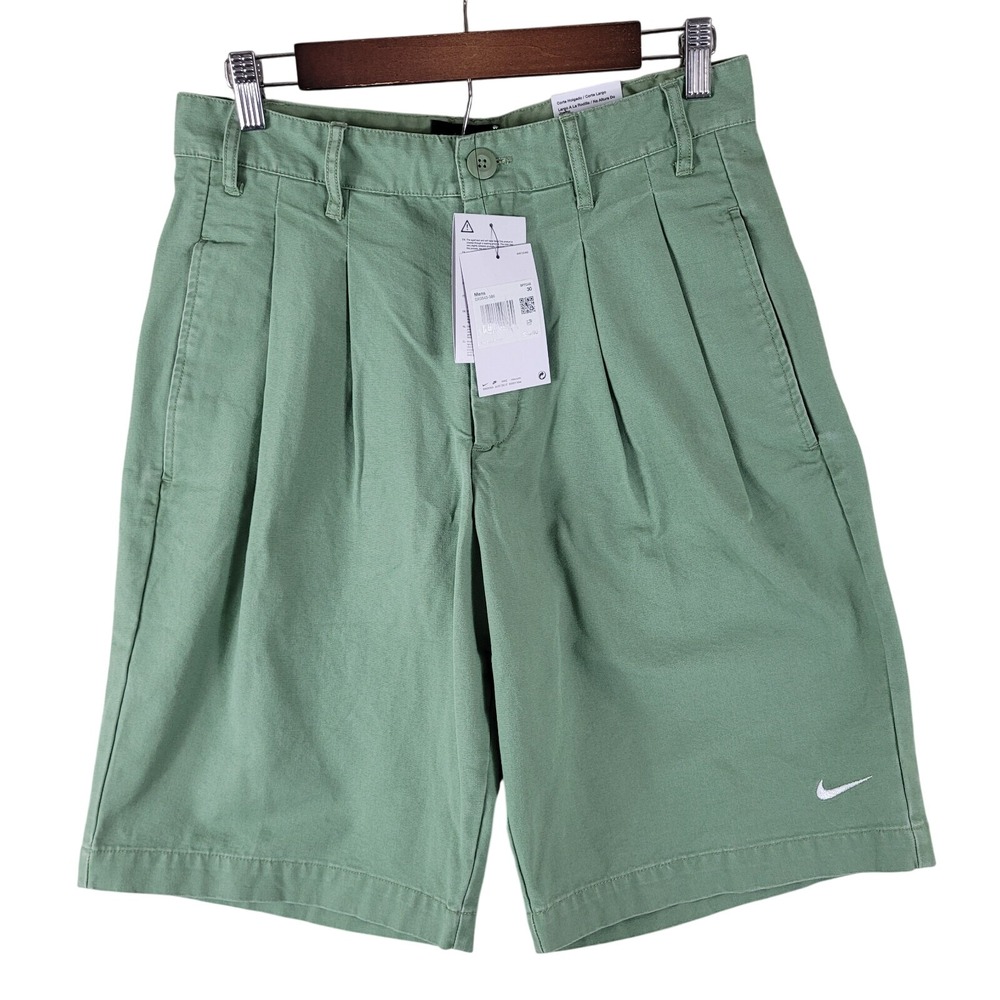 Nike Chino Shorts Men's Size 30 10" Green Life Pleated Loose Fit ‎ DX0643 $80